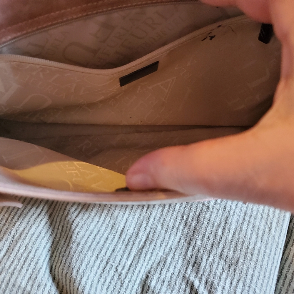 Furla Italian leather bag - Picture 8 of 9